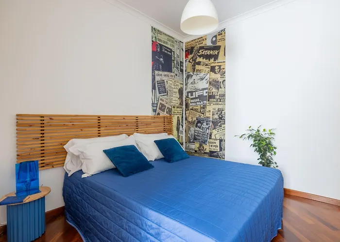 Stracult House Suggestive And Vintage-pop Rome